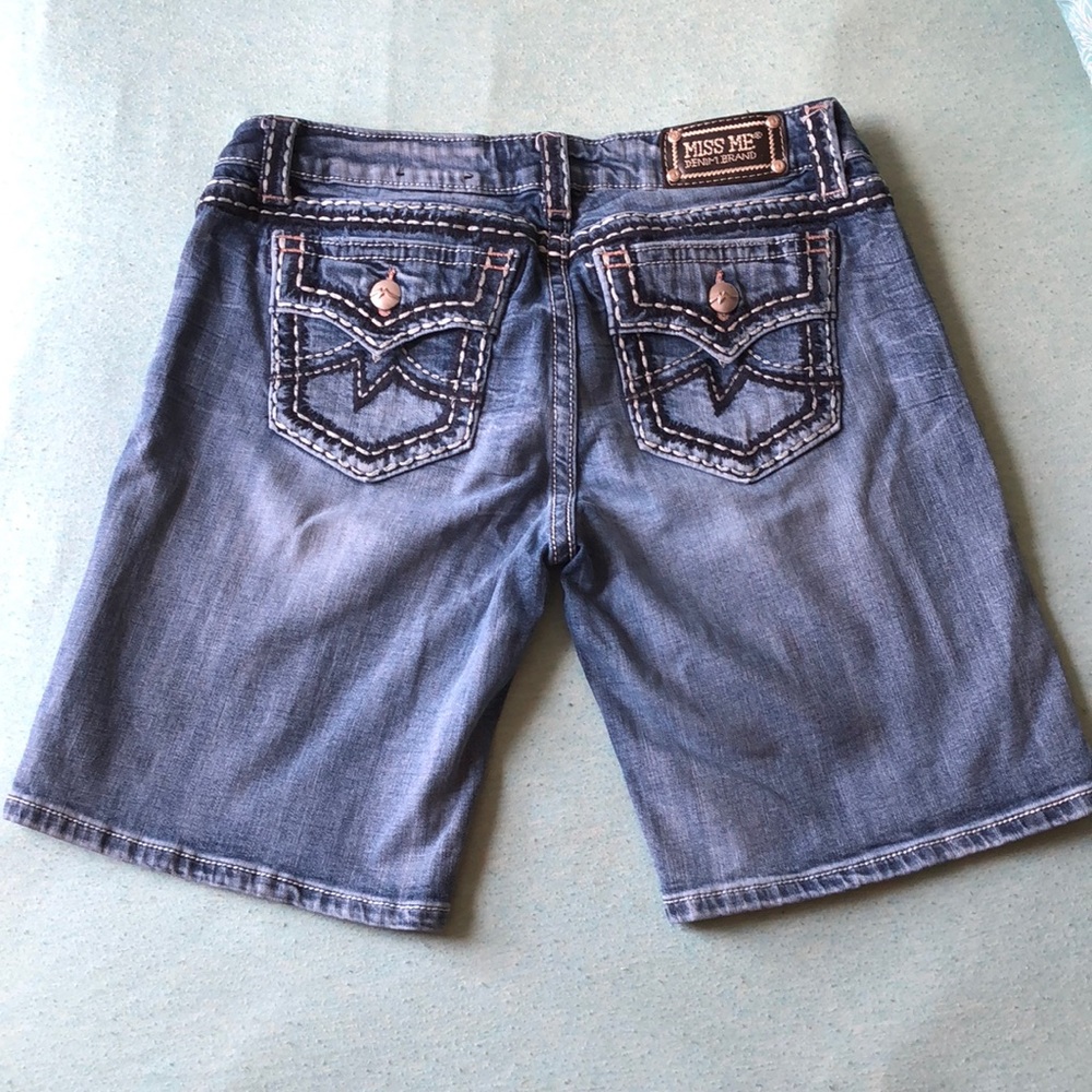 Miss Me Easy Shorts